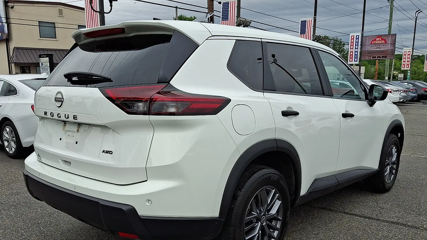 2024 Nissan Rogue S