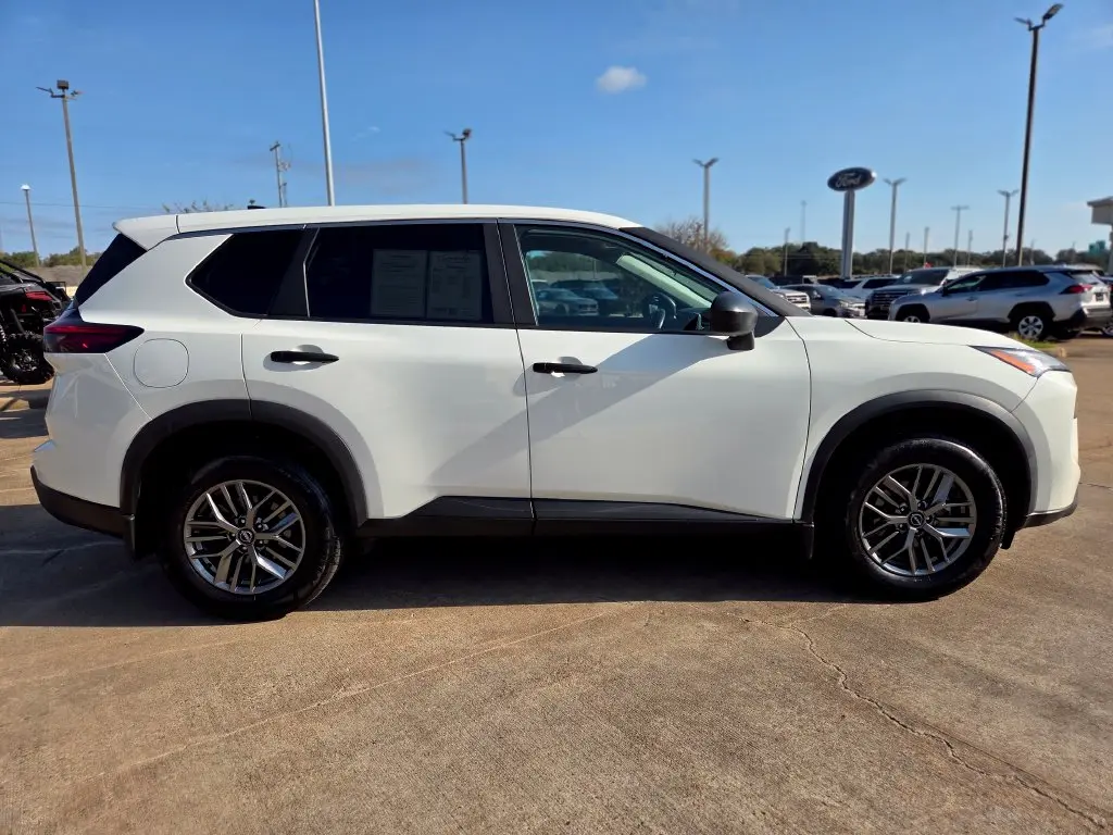 2024 Nissan Rogue - $17,707