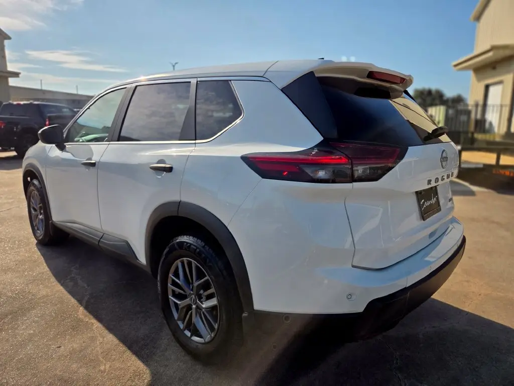 2024 Nissan Rogue - $17,707