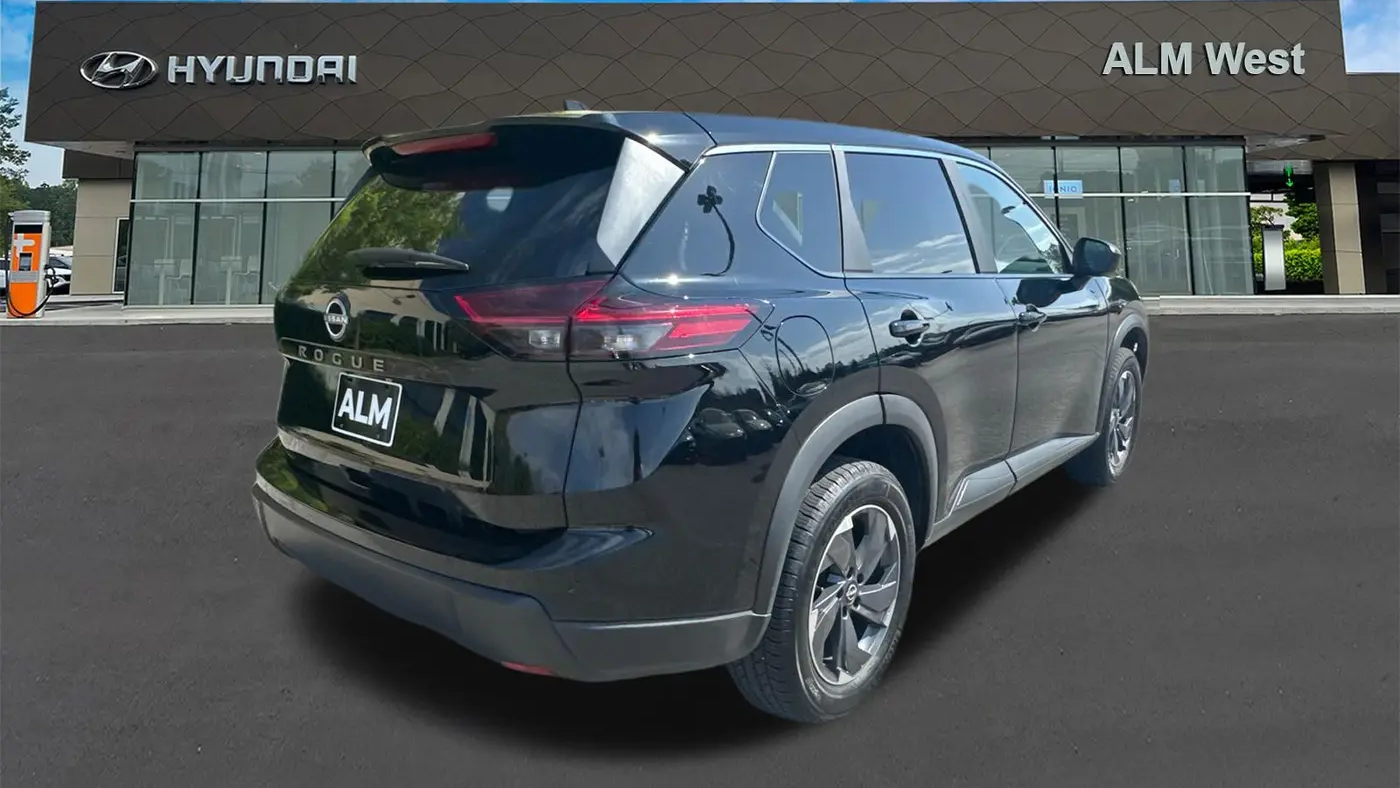 2025 Nissan Rogue SV