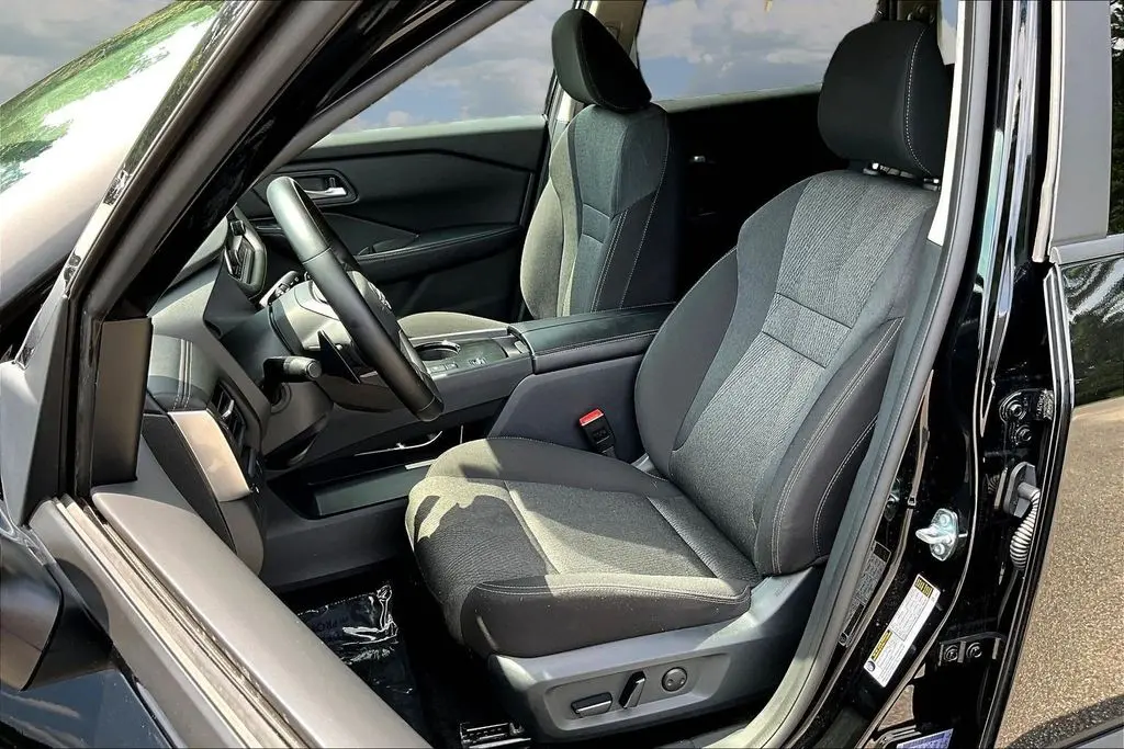 2025 Nissan Rogue - $23,300