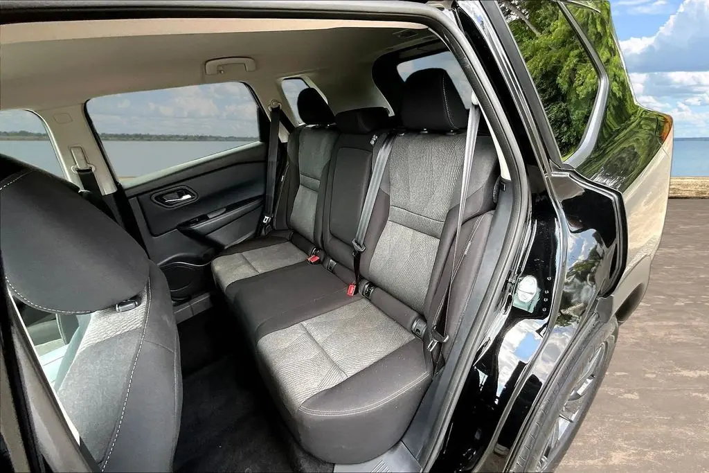 2025 Nissan Rogue - $23,300