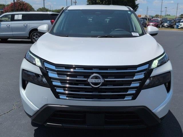 2026 Nissan Rogue - $25,500