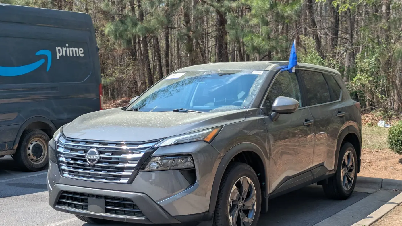 2026 Nissan Rogue SV