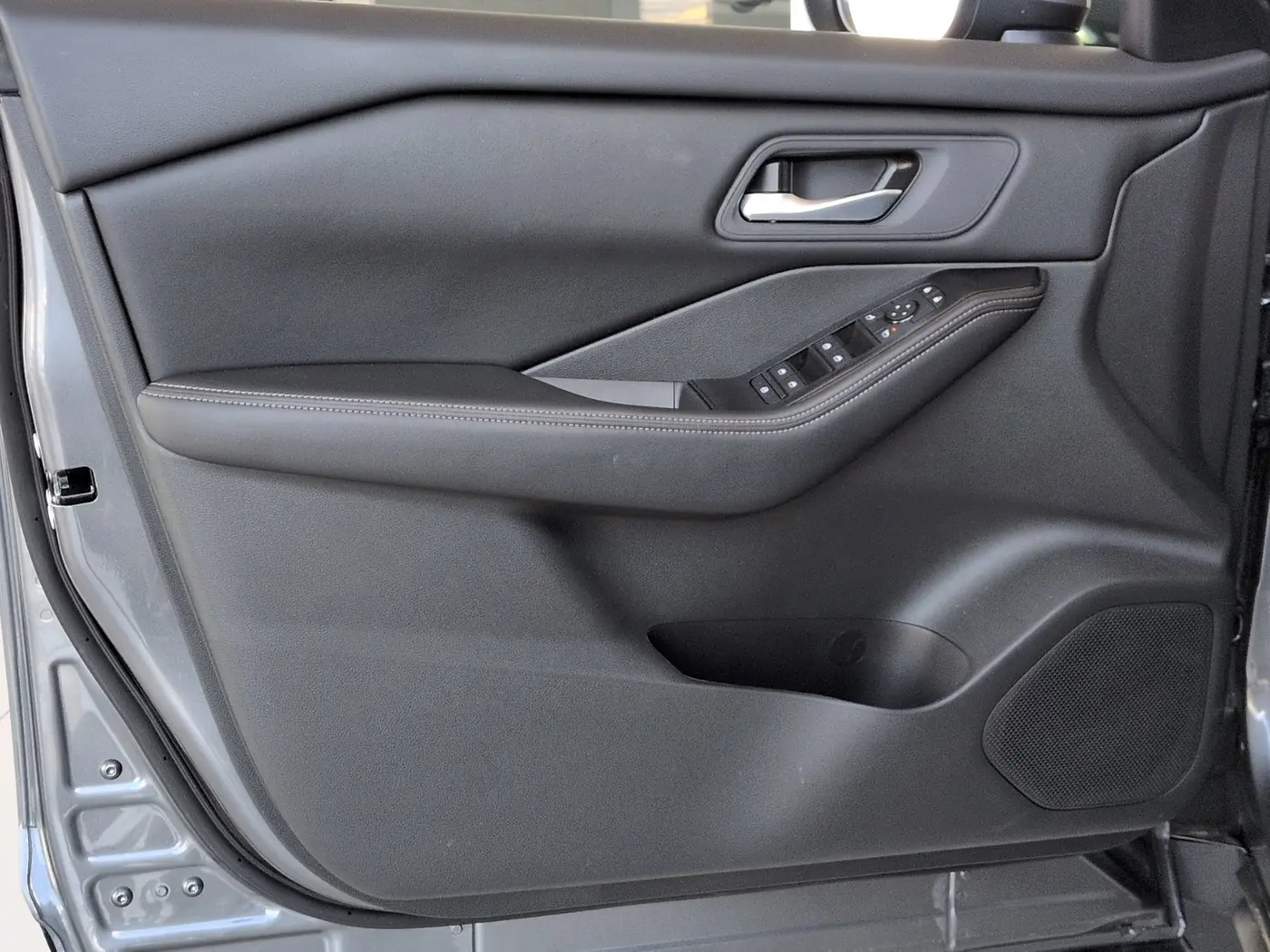 2026 Nissan Rogue - $27,689