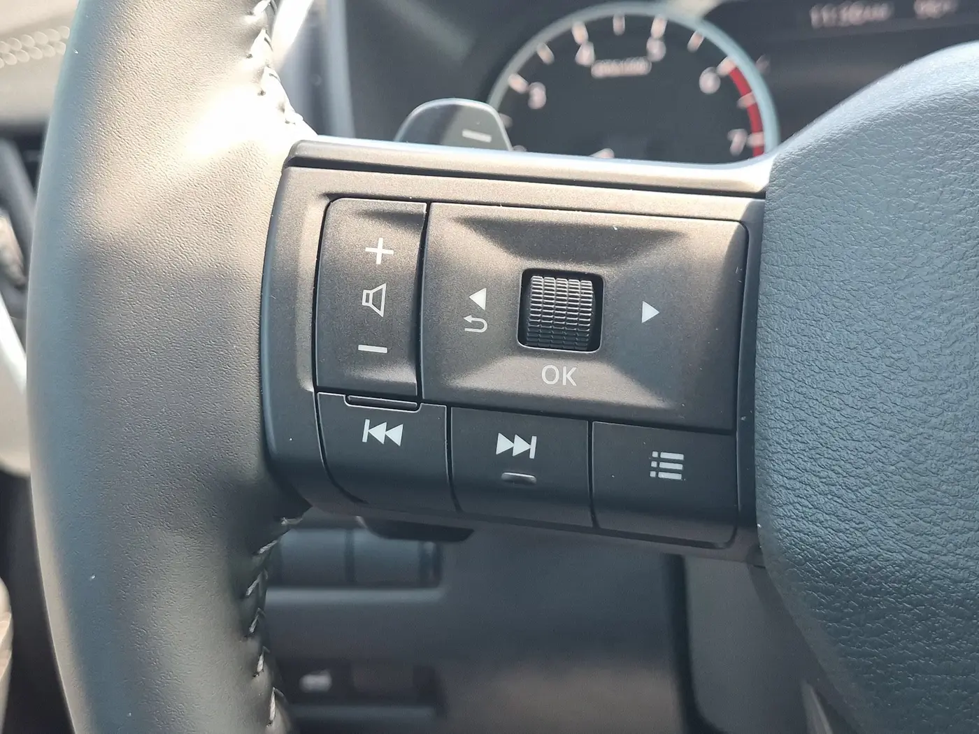 2026 Nissan Rogue - $25,600