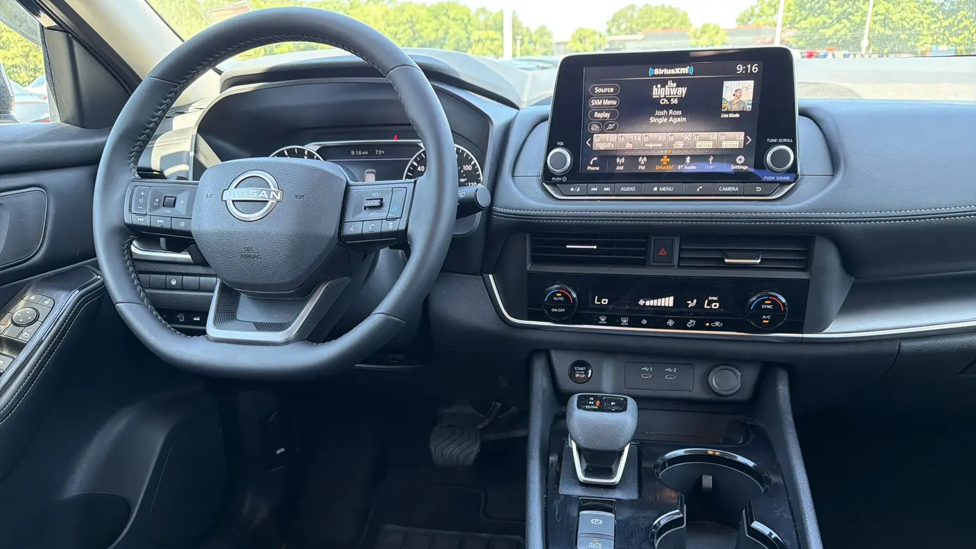 2026 Nissan Rogue SV