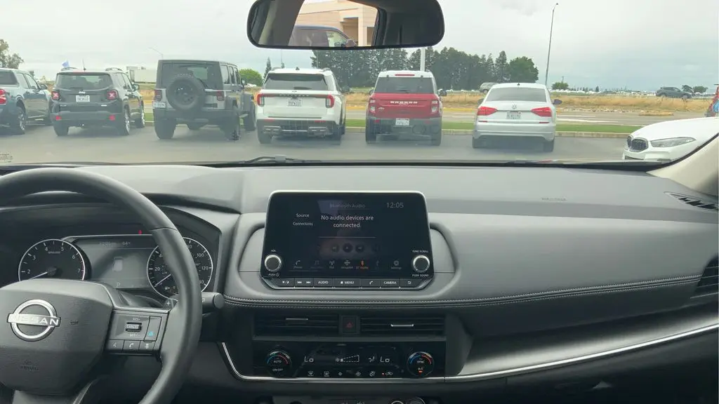 2026 Nissan Rogue SV