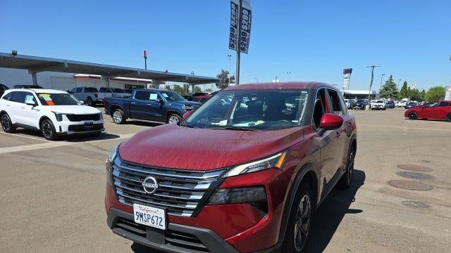 2025 Nissan Rogue SV