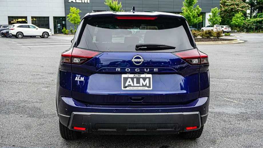 2025 Nissan Rogue SV