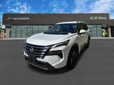 Photo of a 2025 Nissan Rogue SV 4DR Crossover for sale