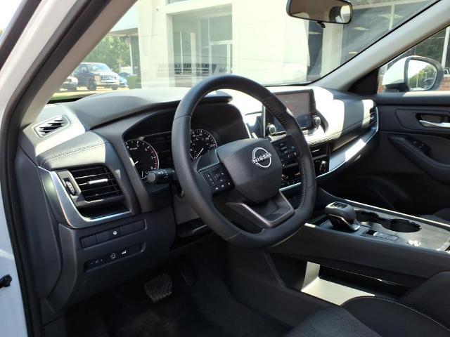 2025 Nissan Rogue - $25,990