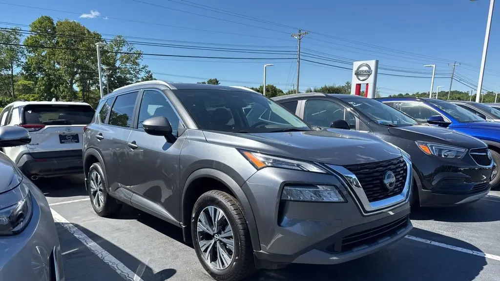 2022 Nissan Rogue SV