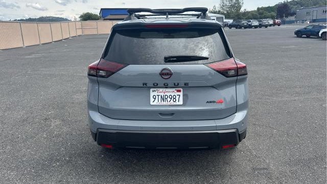 2025 Nissan Rogue SV