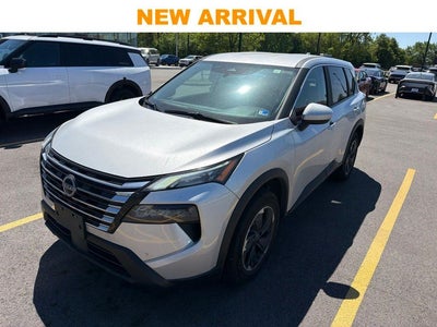 Photo of a 2025 Nissan Rogue AWD SV 4DR Crossover for sale