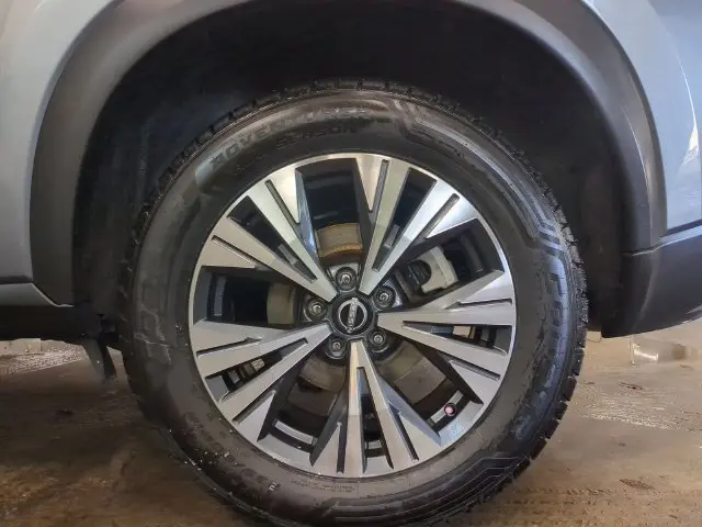 2023 Nissan Rogue - $18,800