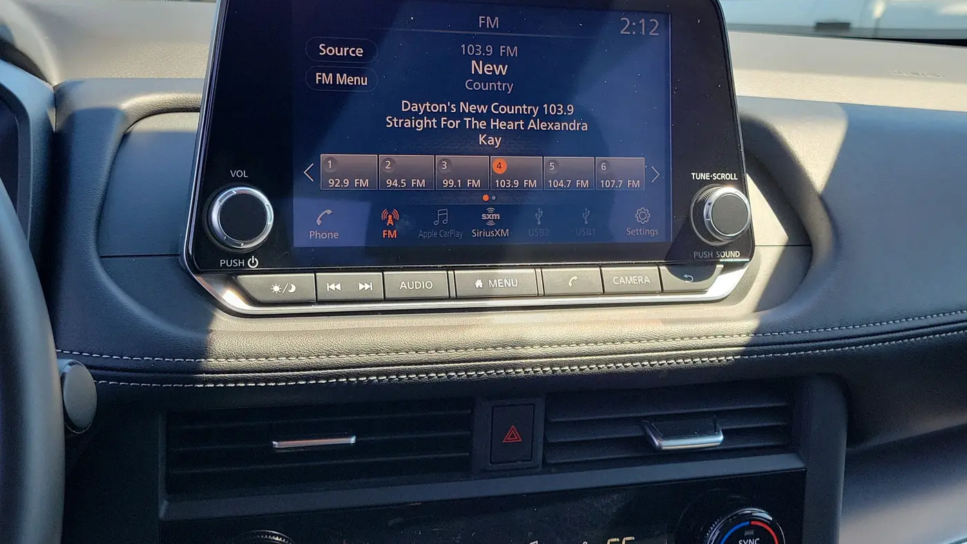 2025 Nissan Rogue SV