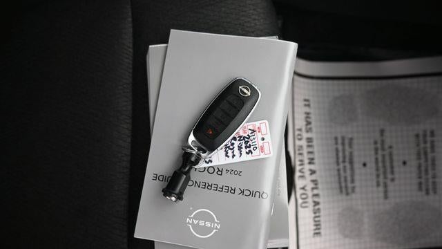 2024 Nissan Rogue SV