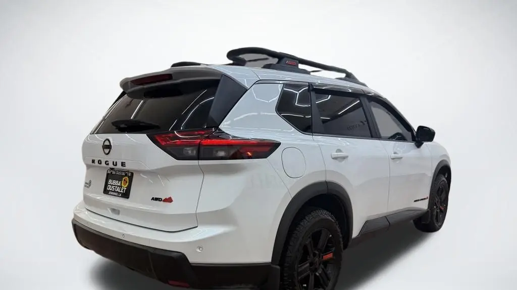 2025 Nissan Rogue SV