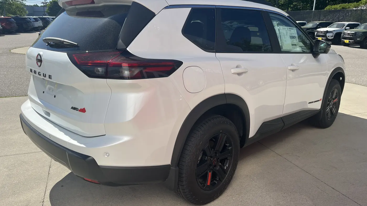 2026 Nissan Rogue Rock Creek