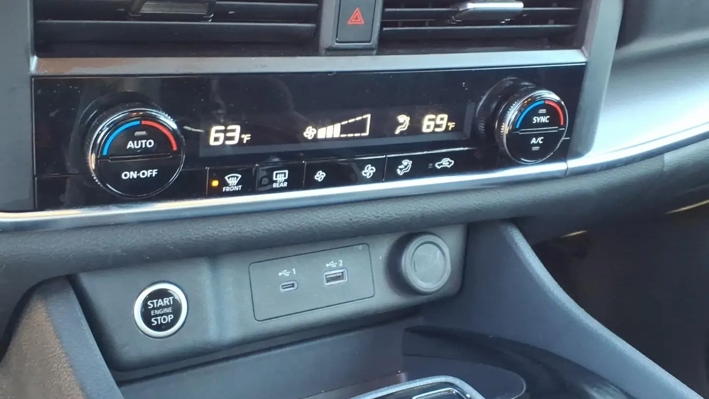 2023 Nissan Rogue SV
