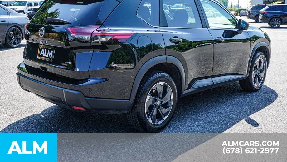 2025 Nissan Rogue SV