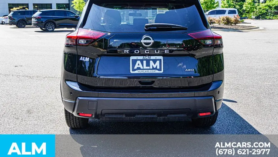 2025 Nissan Rogue SV