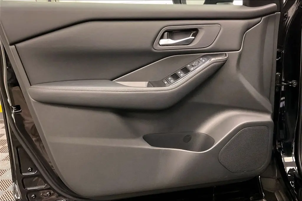 2026 Nissan Rogue - $26,220