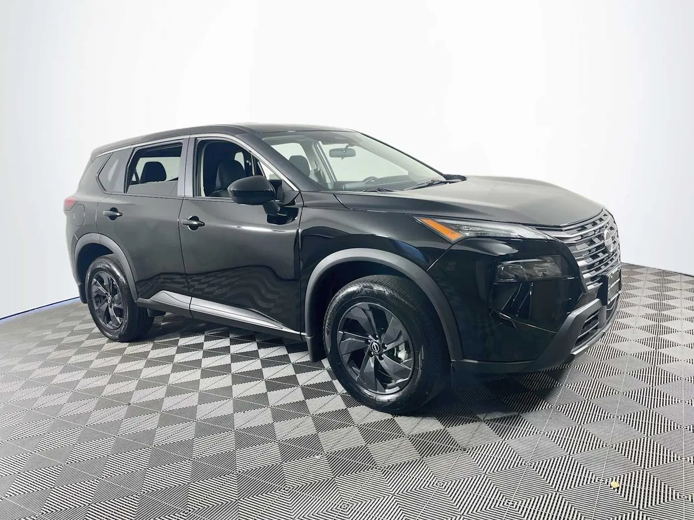 2026 Nissan Rogue - $32,995