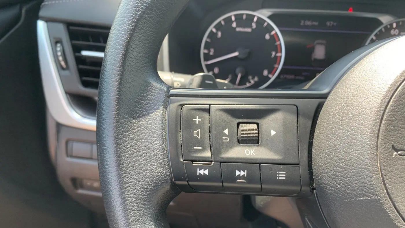 2024 Nissan Rogue SV