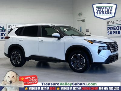 Photo of a 2025 Nissan Rogue AWD SV 4DR Crossover for sale