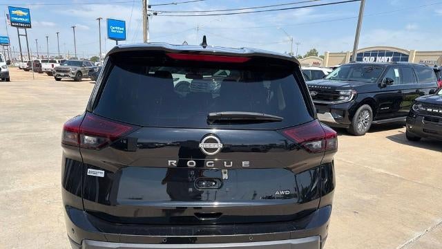 2025 Nissan Rogue Rock Creek