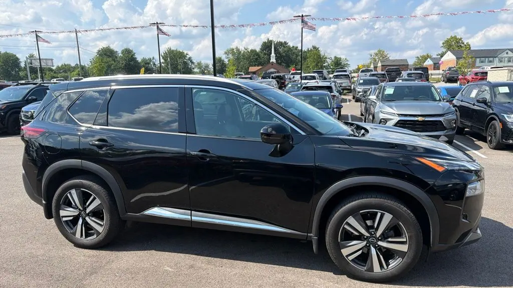 2023 Nissan Rogue SL