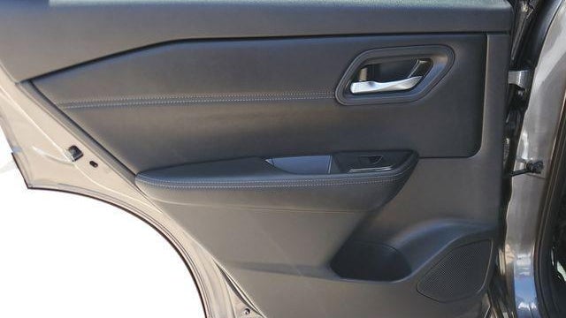 2026 Nissan Rogue SL