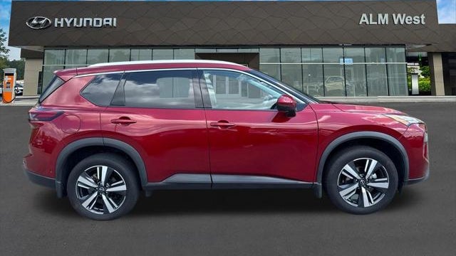 2024 Nissan Rogue SL