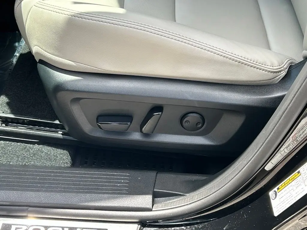 2024 Nissan Rogue - $25,496