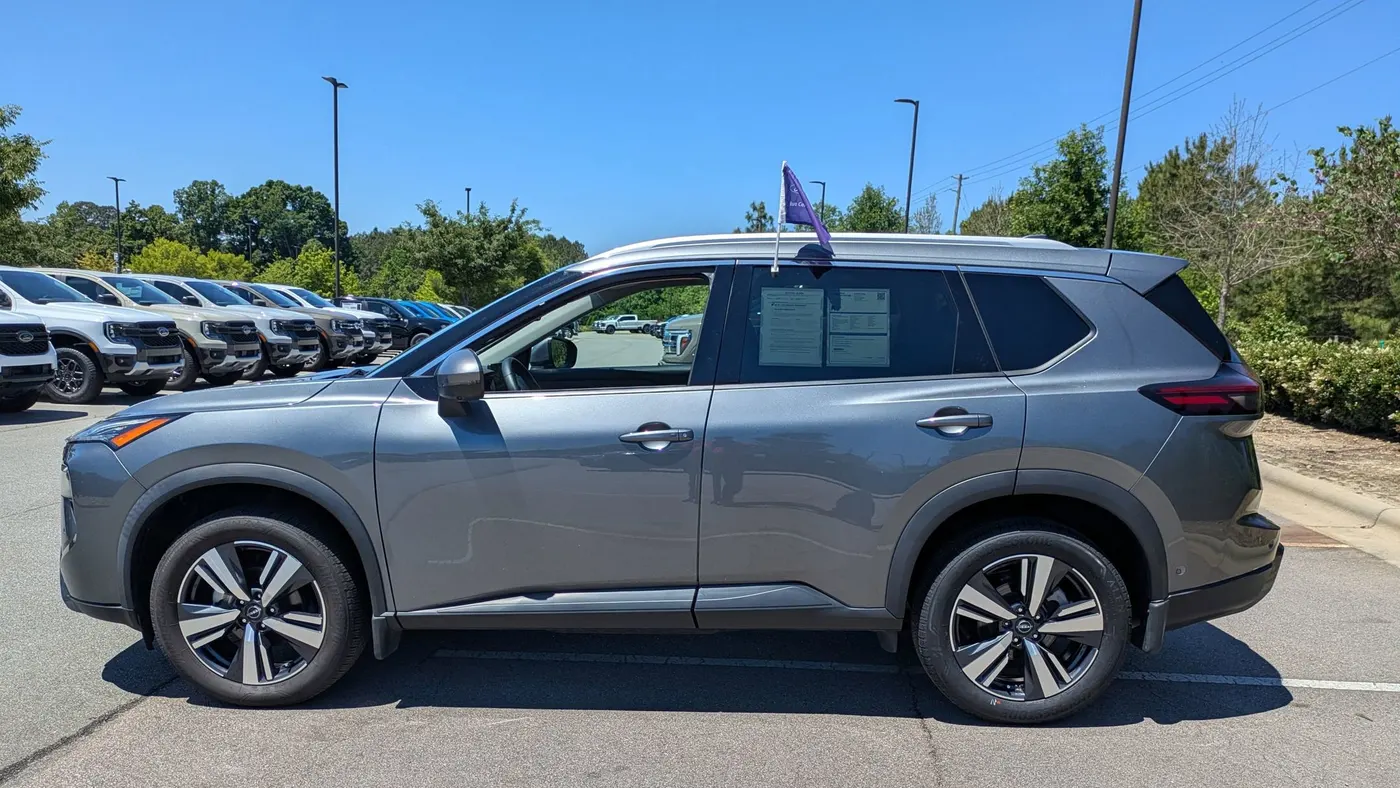 2024 Nissan Rogue SL