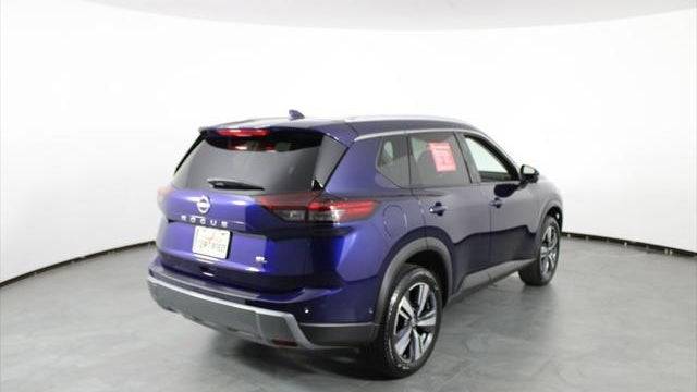 2026 Nissan Rogue SL