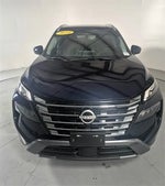 2024 Rogue Thumbnail 8