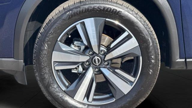 2026 Nissan Rogue SL