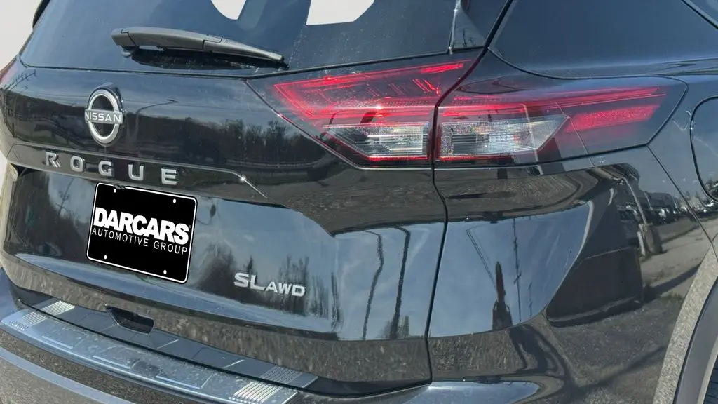 2024 Nissan Rogue SL