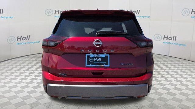 2026 Nissan Rogue SL
