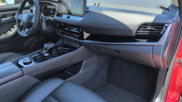 2026 Nissan Rogue SL