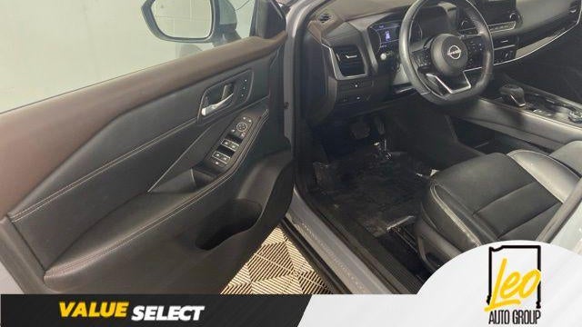 2022 Nissan Rogue SL