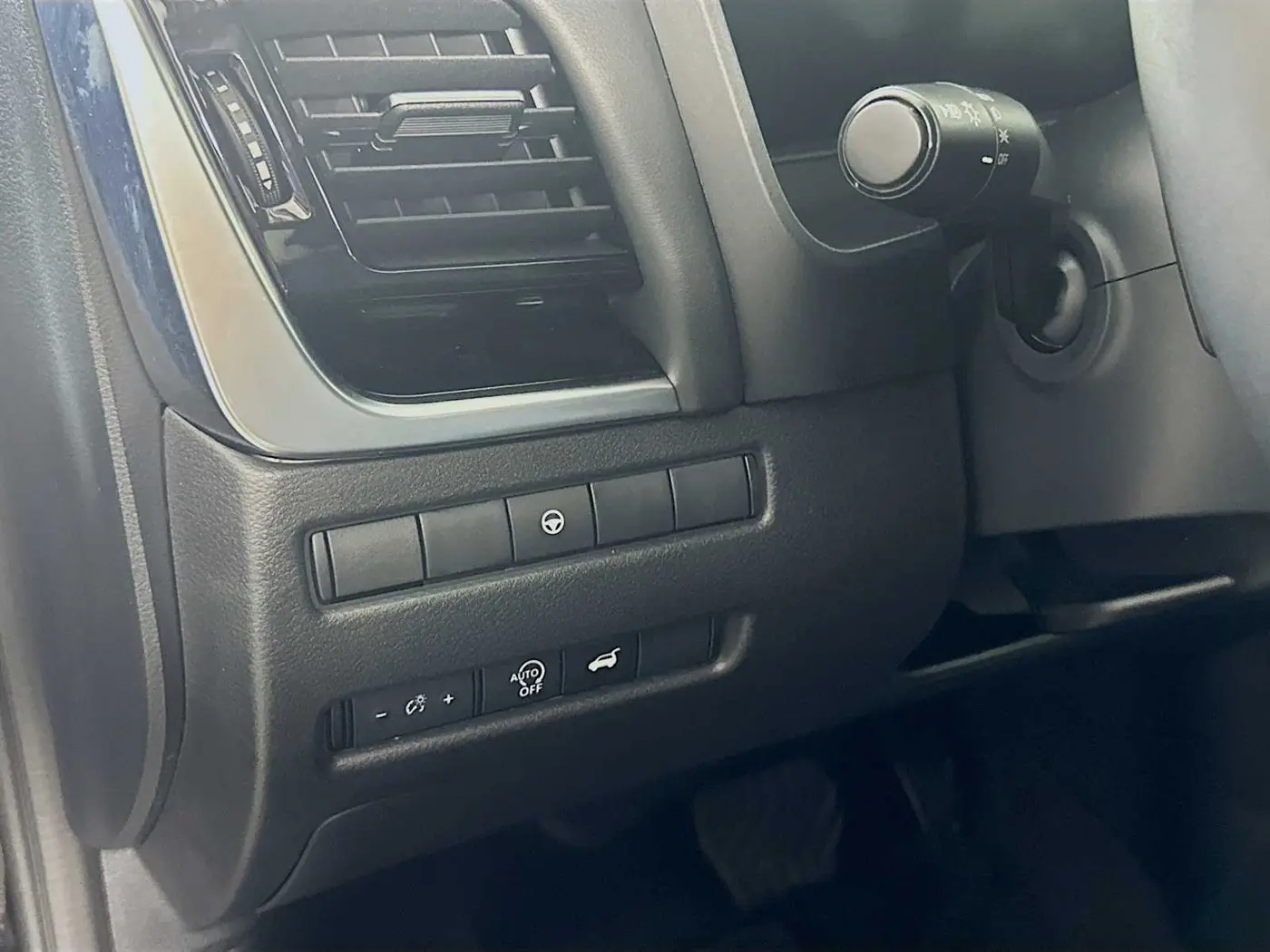 2026 Nissan Rogue - $33,995