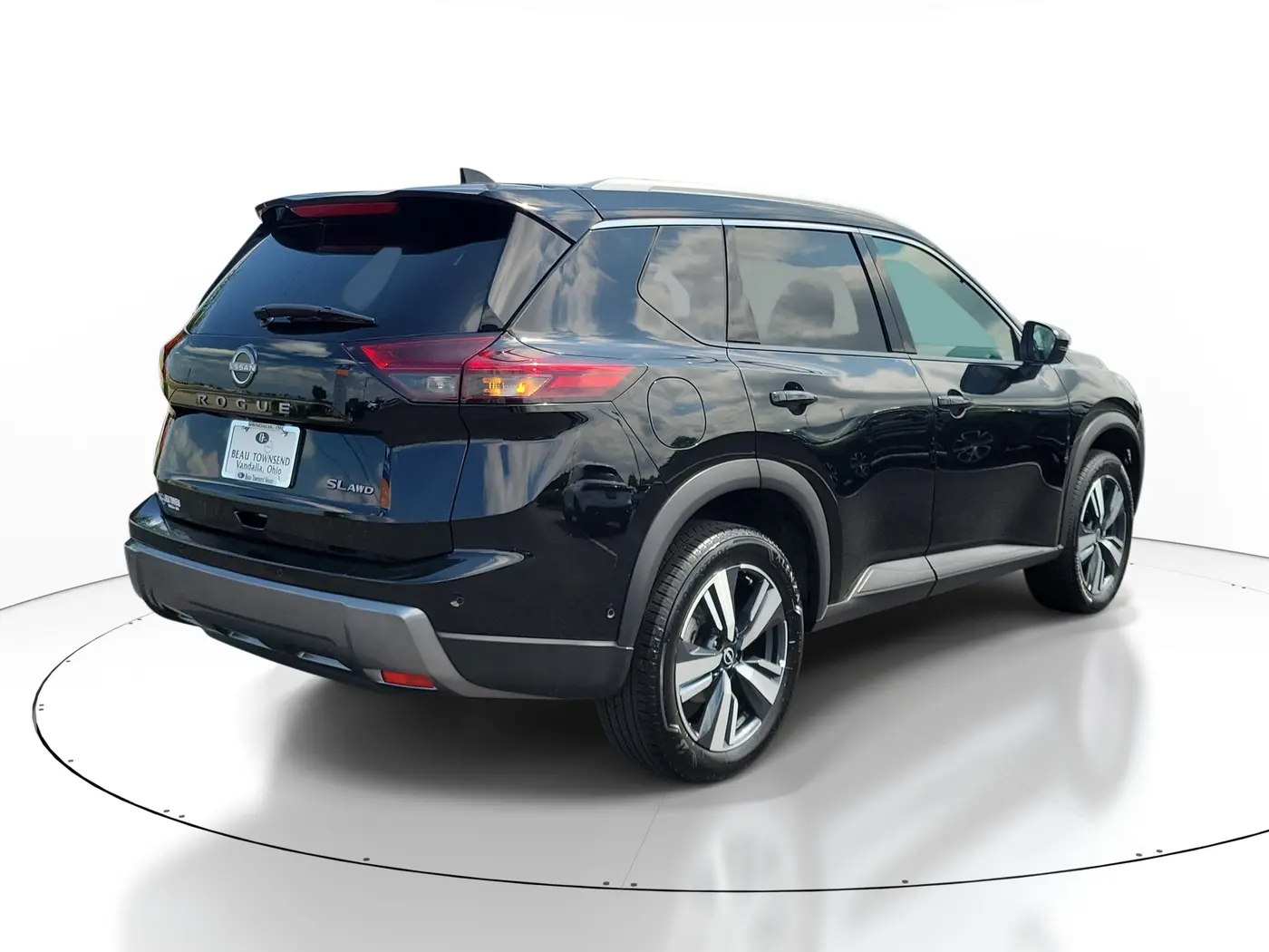 2026 Nissan Rogue - $31,500