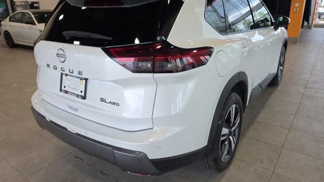 2026 Nissan Rogue SL