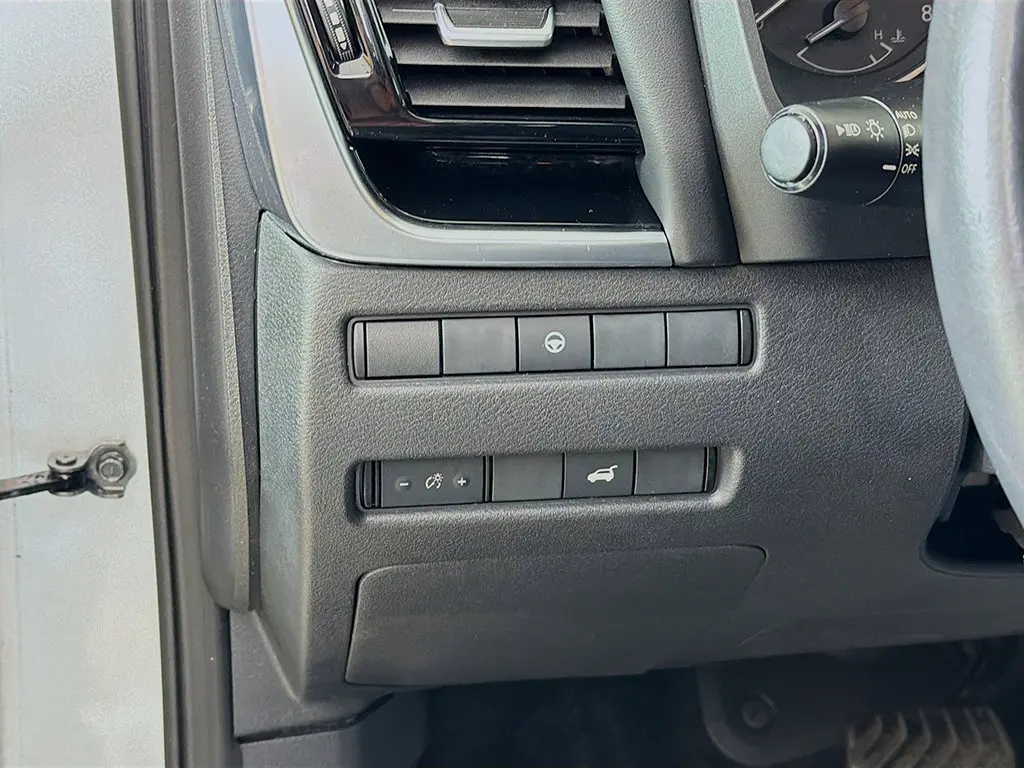 2023 Nissan Rogue - $19,499