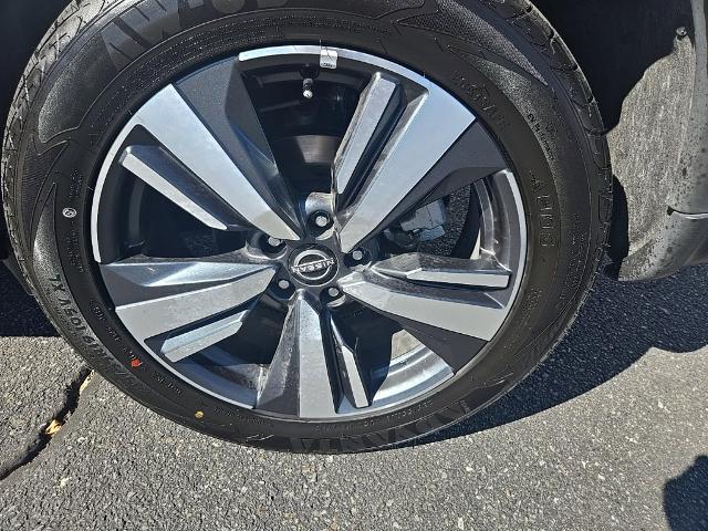 2026 Nissan Rogue - $27,578