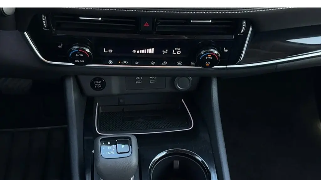 2026 Nissan Rogue SL